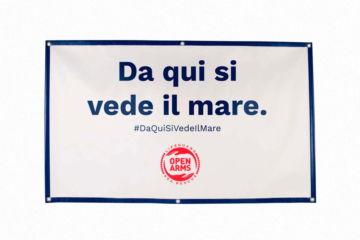 Striscione "Da qui"